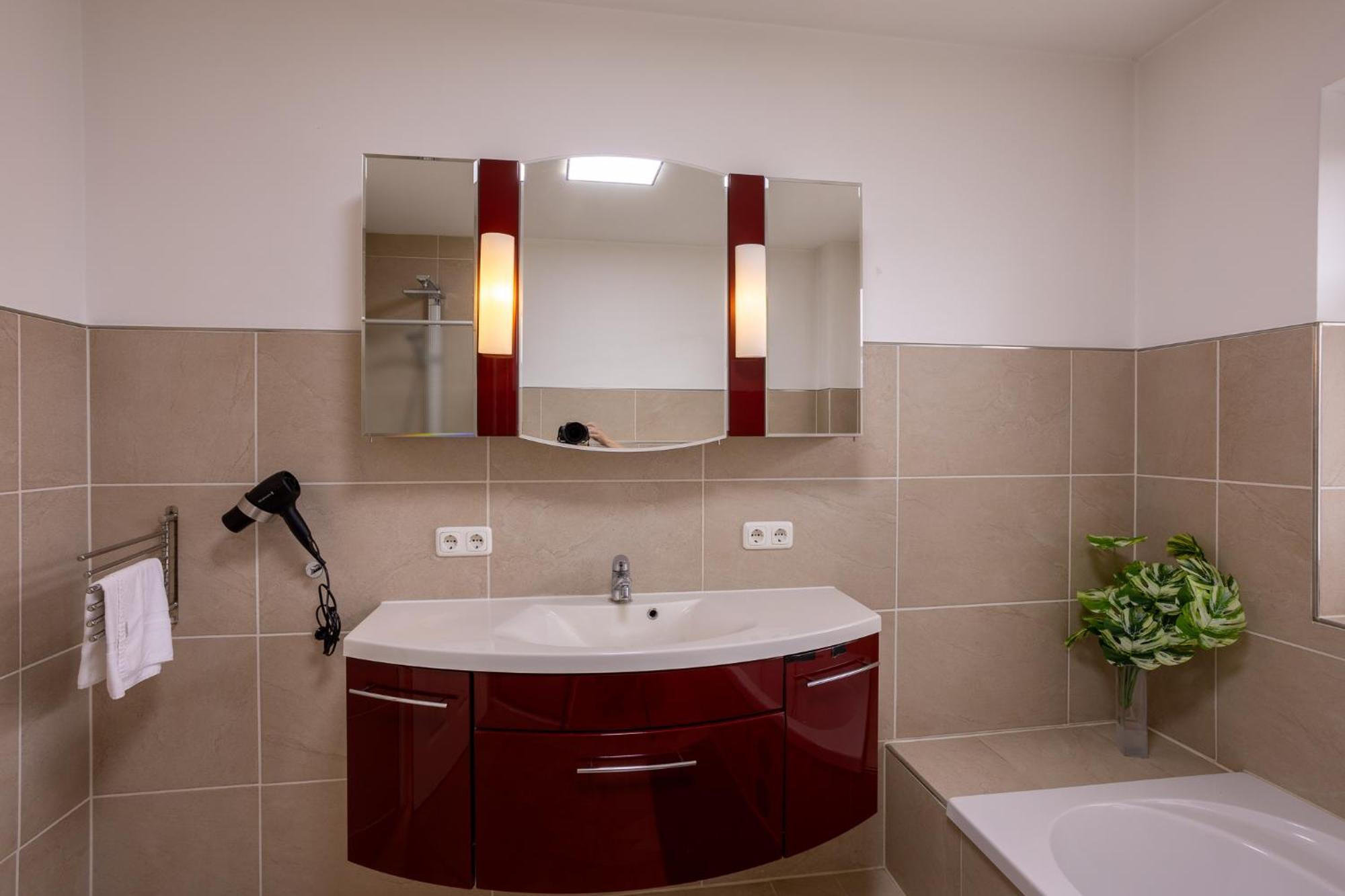 Oara Comfort Home, Ferienhaus 160Qm Mit Garten Reppenstedt Bagian luar foto