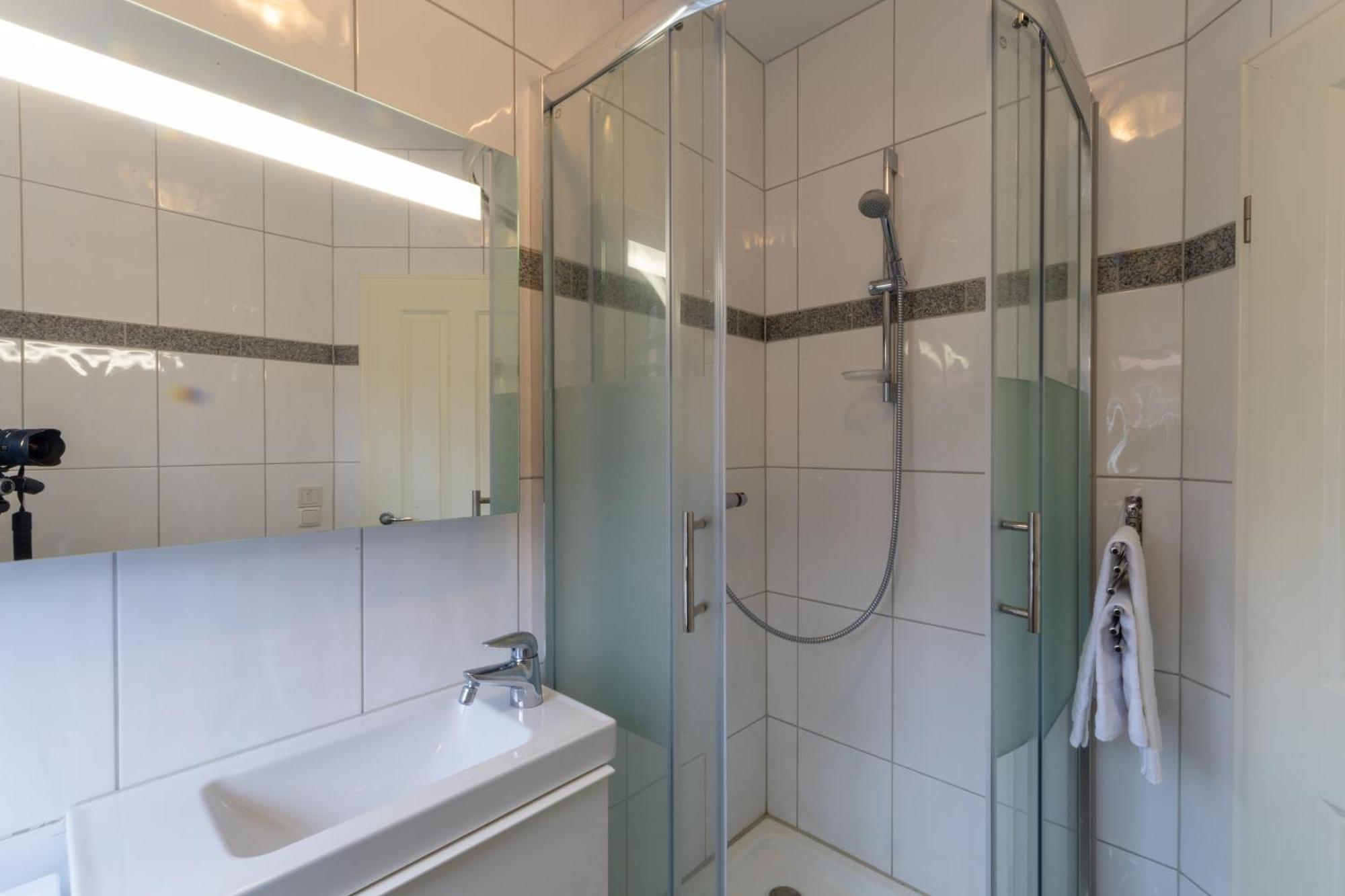 Oara Comfort Home, Ferienhaus 160Qm Mit Garten Reppenstedt Bagian luar foto